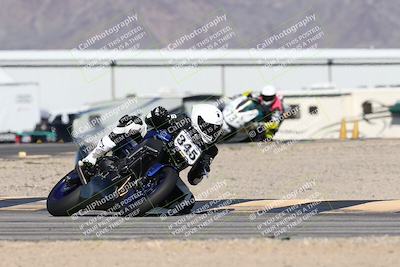 media/Jan-15-2026-Racers Edge (Thu) [[dfebeb70ab]]/2-A Group/Session 3 (Turn 16)/